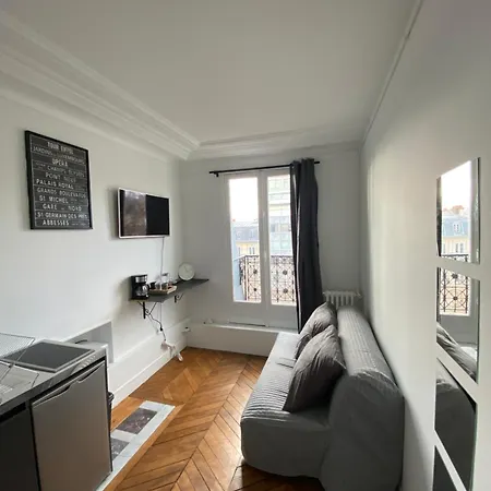 12m2 With View On Eiffel Tower * パリ